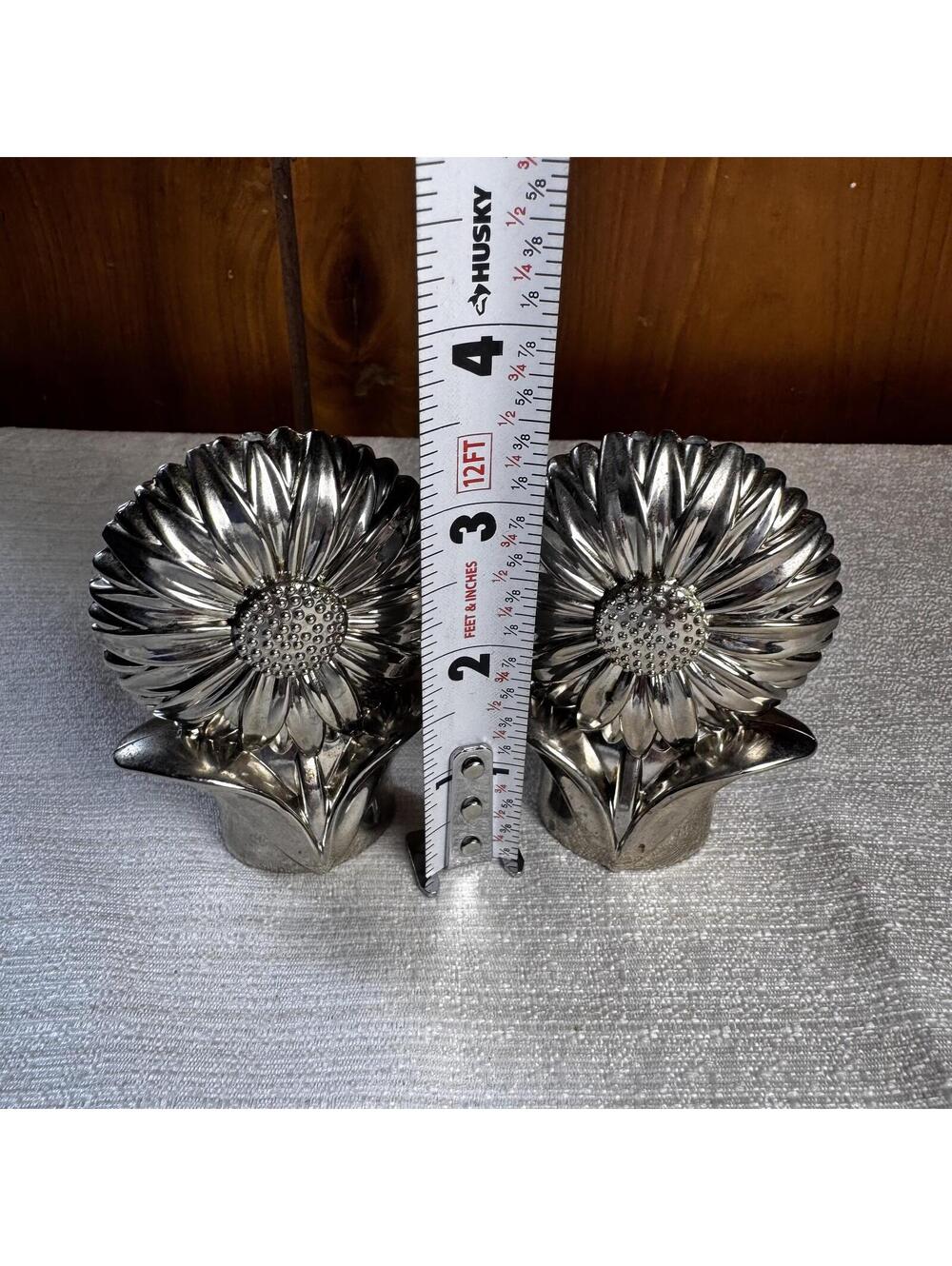 Vintage Godinger Sunflower Salt & Pepper Shakers Silver Tone Pair - Picture 7 of 7